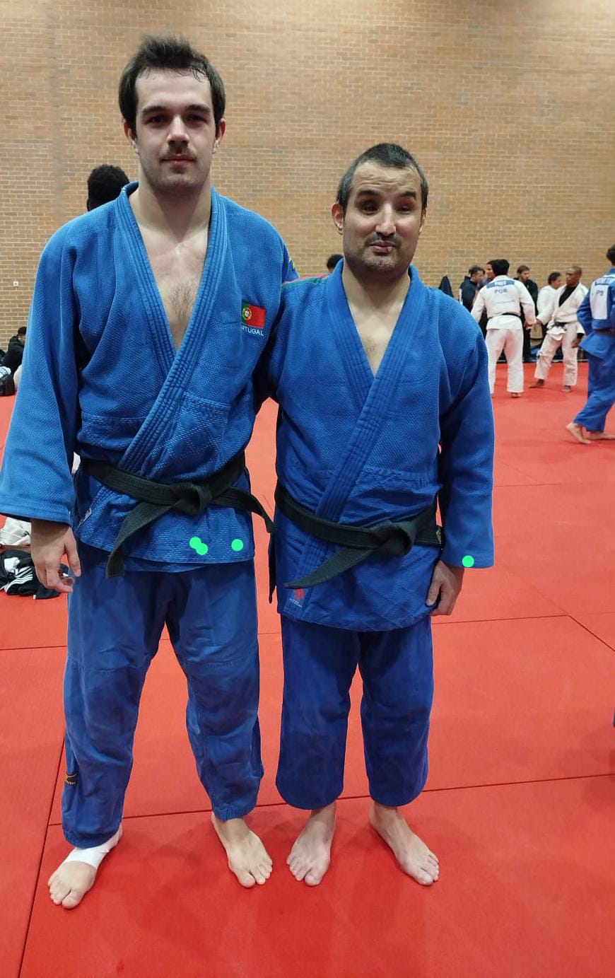 João Alves a competir no CASN Seniores, na categoria -90 kg, e Sérgio Mendes a competir no CN Paralímpico -66 kg (Cegos e baixa Visão)